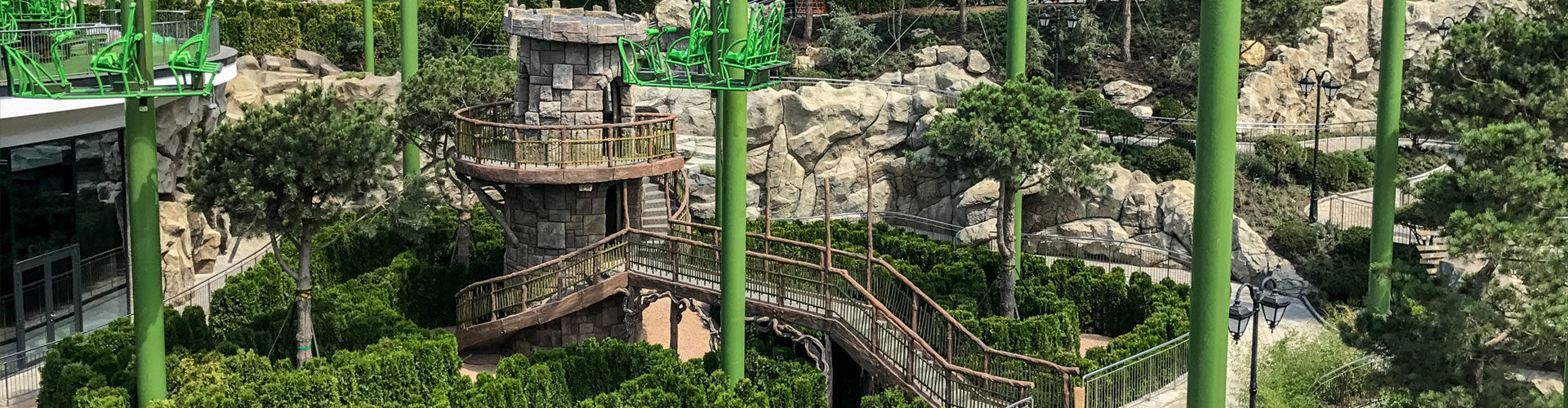 Декорации из бетона для аттракциона Лабиринт