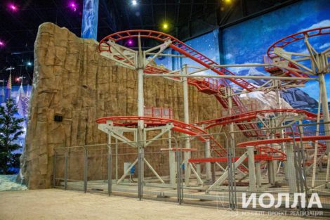 Заснеженная скала - парк остров мечты фото 2